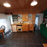 Cherrytreecottage - Cosy 19thcentury Pet Friendly * Claragh