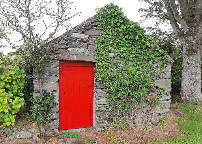 Cherrytreecottage - Cosy 19thcentury Pet Friendly Claragh