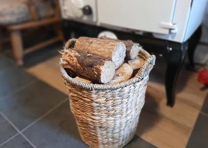 Cherrytreecottage - Cosy 19thcentury Pet Friendly * Claragh